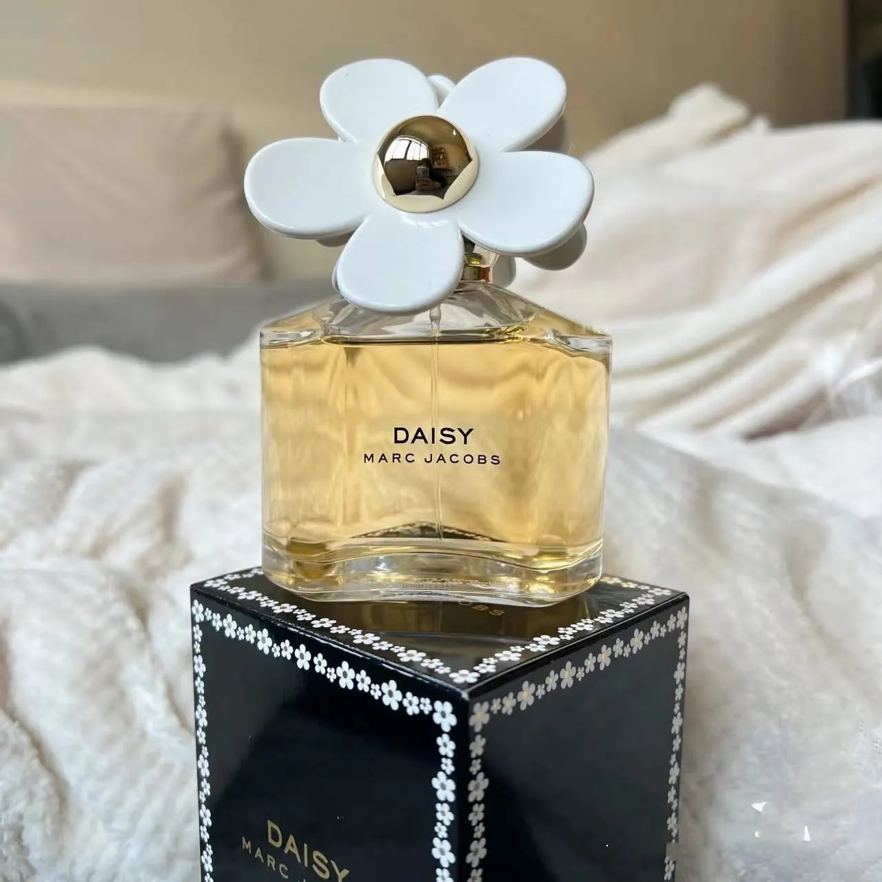 Marc Jacobs Daisy